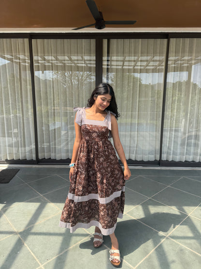 MOCHA DRESS