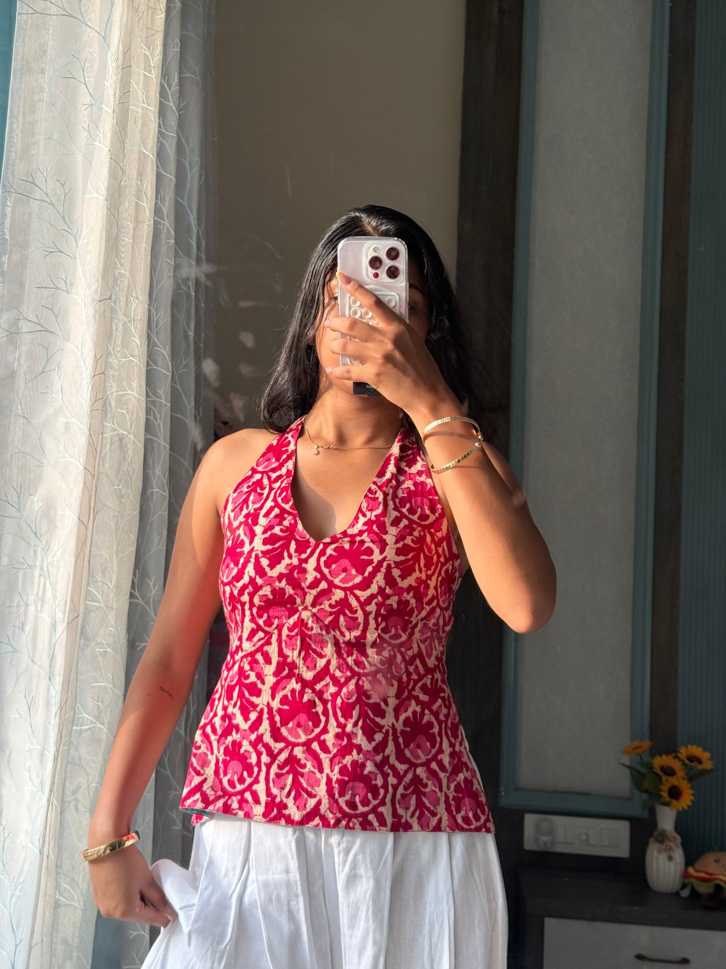 TWO-IN-ONE REVERSIBLE TOP