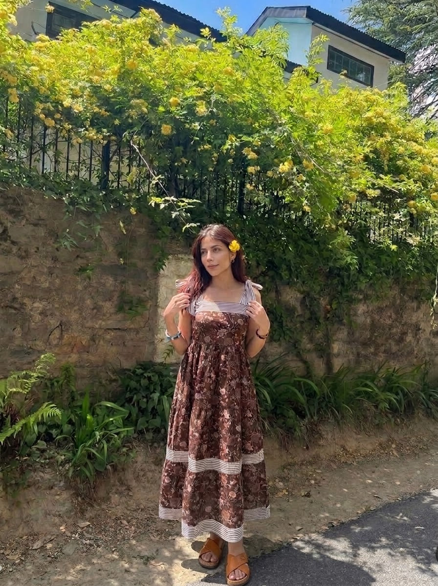 MOCHA DRESS