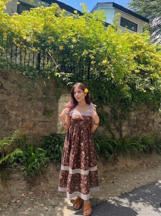 MOCHA DRESS