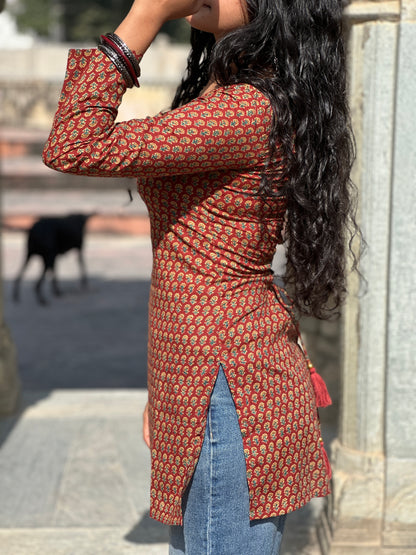 RUBY SQUARE NECK KURTI