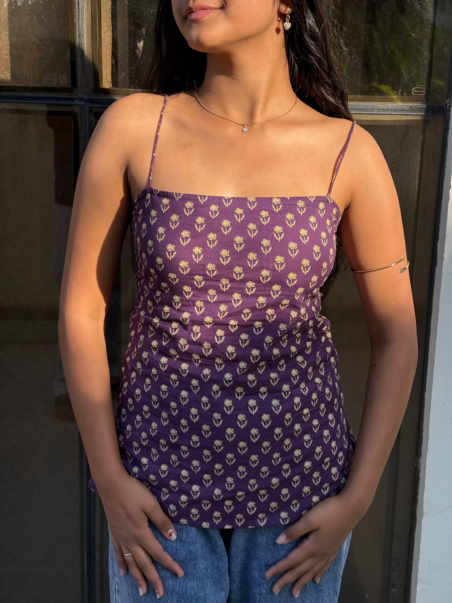 ADAA SLEEVELESS KURTI