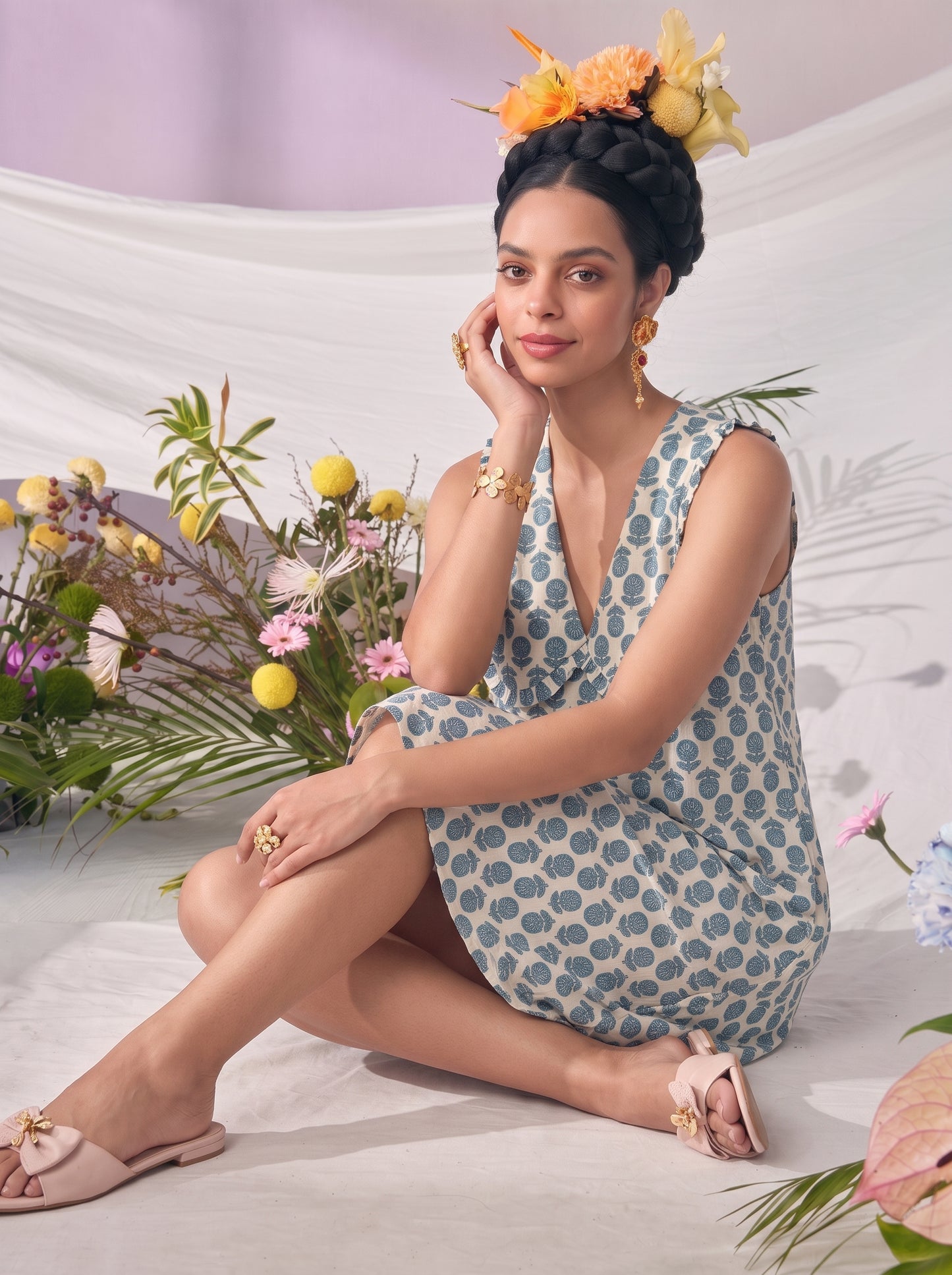 LISA COLLAR DRESS