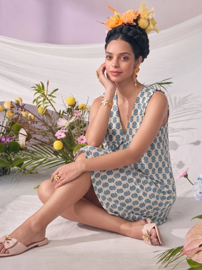 LISA COLLAR DRESS
