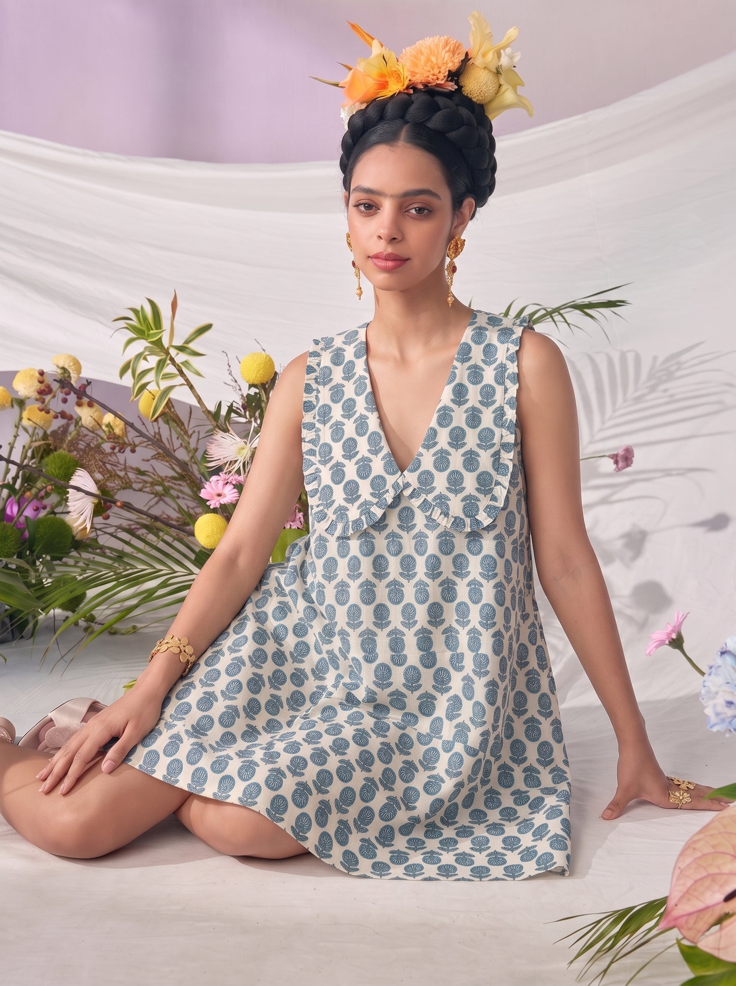 LISA COLLAR DRESS